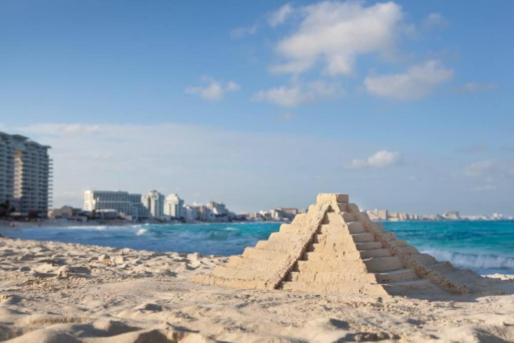 Villa Aurora Beautiful Beachfront Apartment Cancún Exterior foto